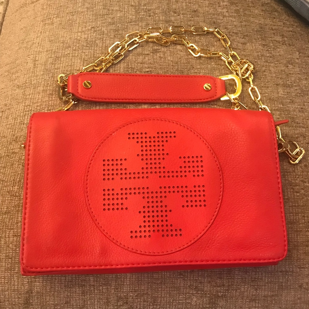 Gorgeous Tory Burch Cross Body Purse or clutch